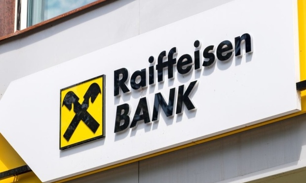 Австрія застерігає Raiffeisen bank від угоди з Дерипаскою