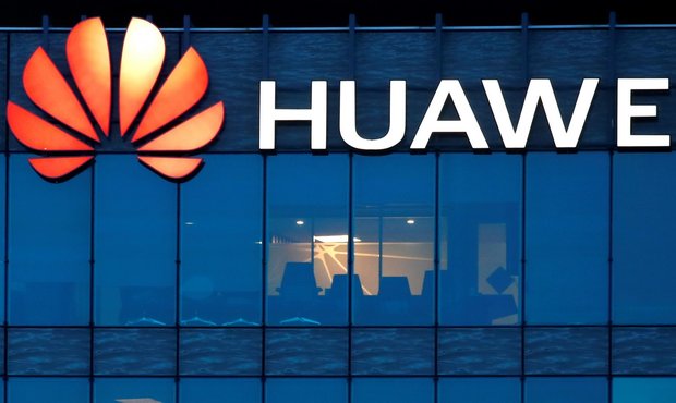 Байден відкликав 8 ліцензій для китайської компанії Huawei