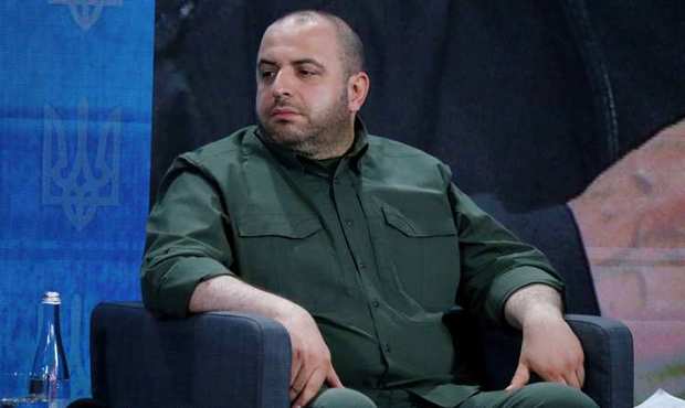 Міністерством оборони керує група людей, поєднаних спільним бізнесом