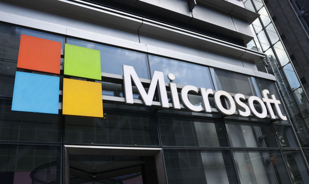 Microsoft планує інвестувати $80 млрд у центри обробки даних з ШІ у 2025 році