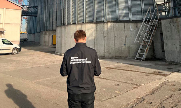 БЕБ викрило у несплаті податків компанії, пов'язані з контрабандистом Альперіним