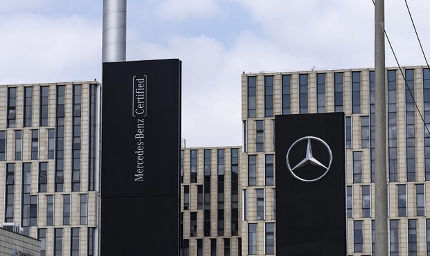 Прибуток Mercedes-Benz у 2025 році буде "значно" нижчим: компанія змінює стратегію