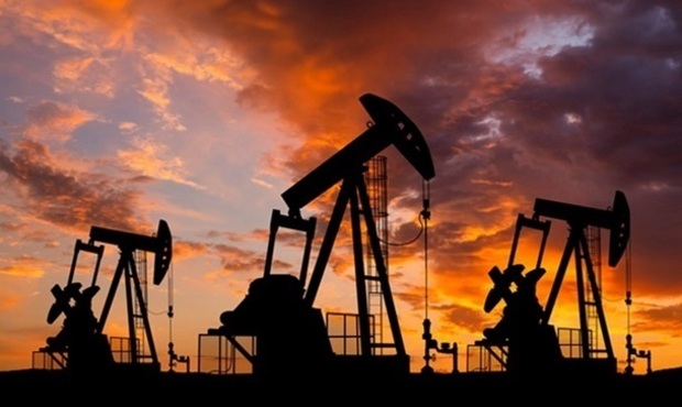 Доходи Росії від нафти і газу впали на 12% у квітні