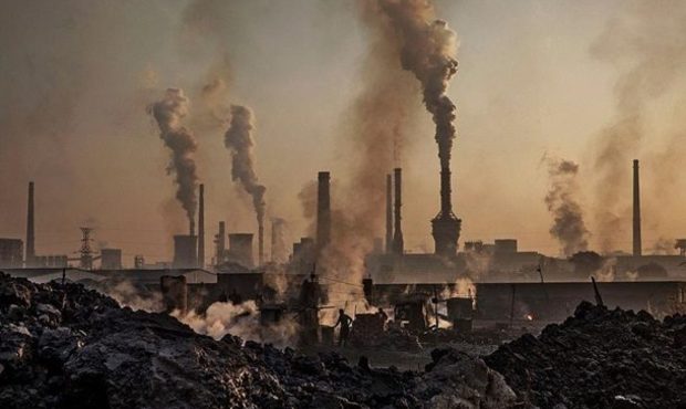Прибутки промислових підприємств Китаю різко впали через мита США
