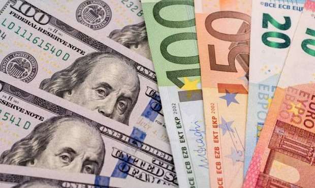 Путін намагається повернути іноземну валюту в Росію