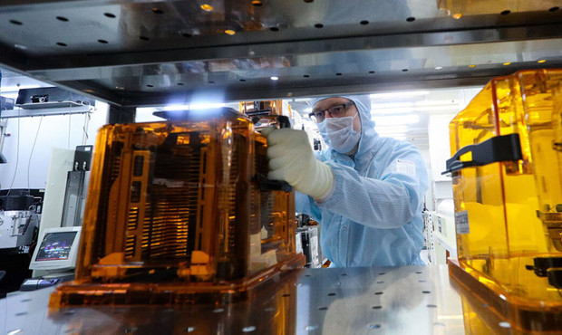 Уряд РФ у п’ять разів скорочує витрати на розвиток мікроелектроніки