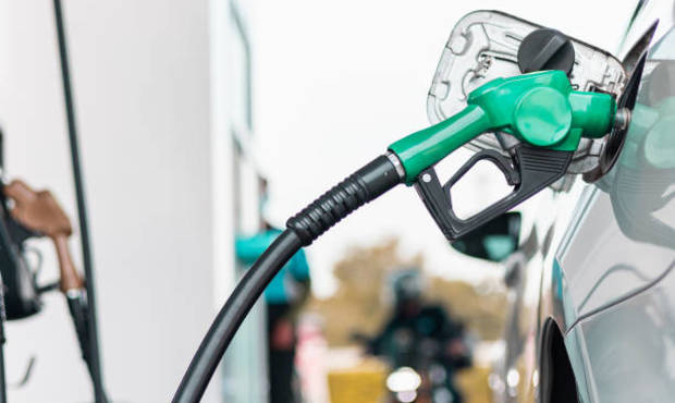 Російський уряд повністю заборонив експорт бензину