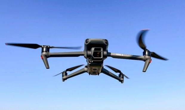 Китайського виробника дронів виганяють із США