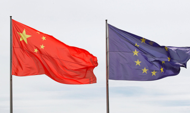 ЄС готується до нових зупинок виробництва через експортний тиск Китаю