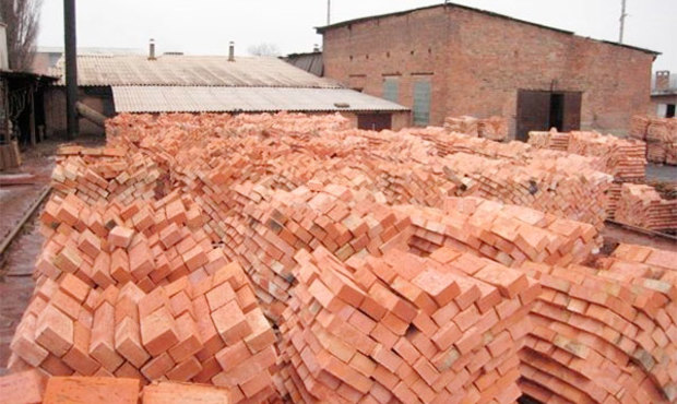 В Україні продають одночасно два цегляні заводи