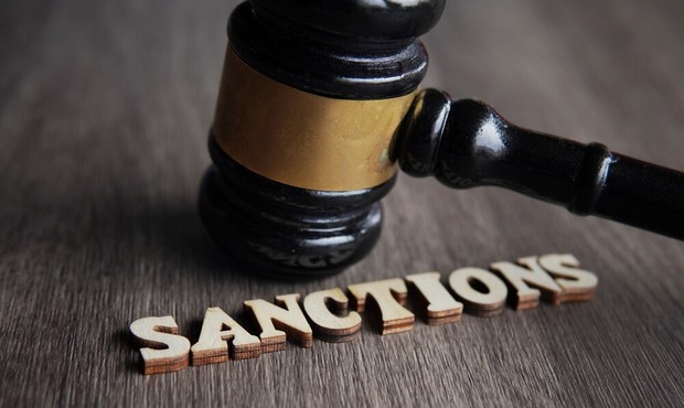 Під санкціями РНБО перебуває 200 компаній, одній з них вдалось заробити майже 2 мільярди за рік