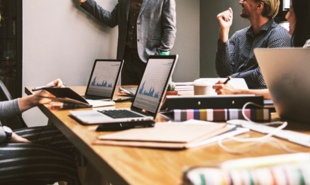 "Клуб білого бізнесу" скоротився за квартал на чверть: чим займаються ці компанії та який дохід мають