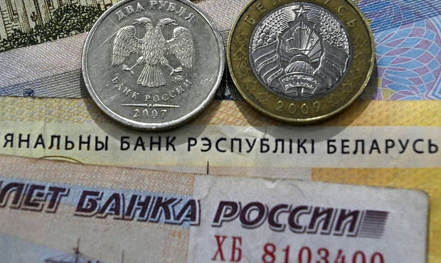 На Росію і Білорусь чекає рік скорочень та дефіциту