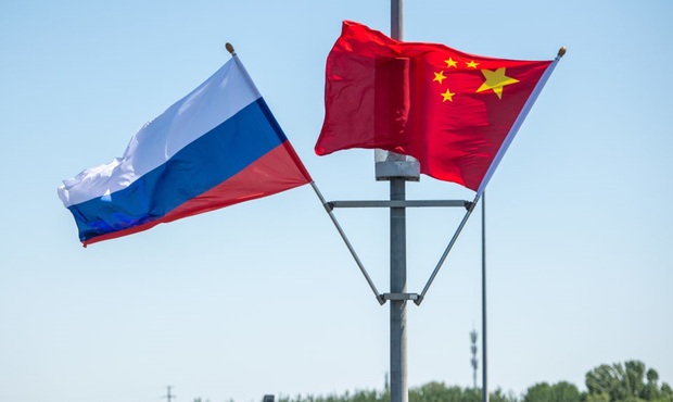 Нафта РФ знаходить менше покупців у Китаї після удару санкцій