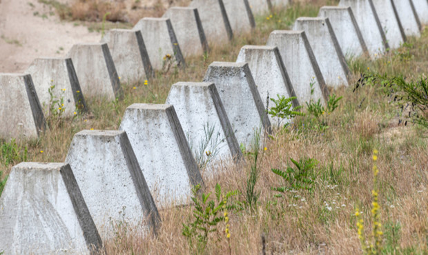 Компанія, що виготовляє бетон для оборони України, хотіла привласнити 5 мільйонів