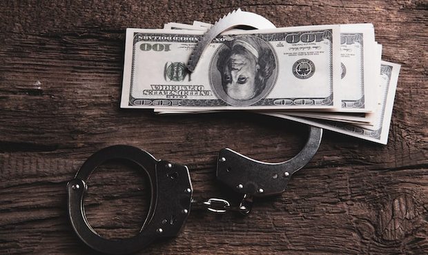 Уряд визначить окрему процедуру виплати винагороди викривачам корупції