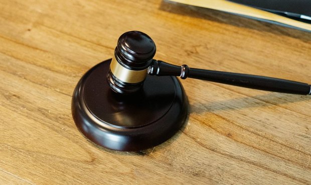 Необгрунтовані активи: суд стягнув понад 5 мільйонів гривень з депутата сільради