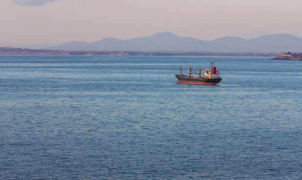 Ормузька протока майже стала — за добу пройшли лише три танкери замість 138