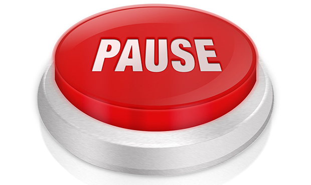 Банкрутства поставлять на паузу