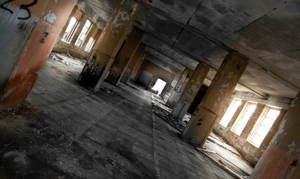 Як в тилу розкрадають оборонні заводи