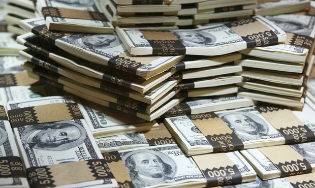 Україна має виплачувати більше $7 мільярдів за держборгом щороку