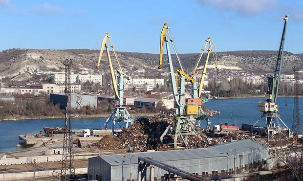 Як Севастопольський порт став збитковим