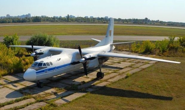 Для стягнення заборгованості описали та арештували літак АН