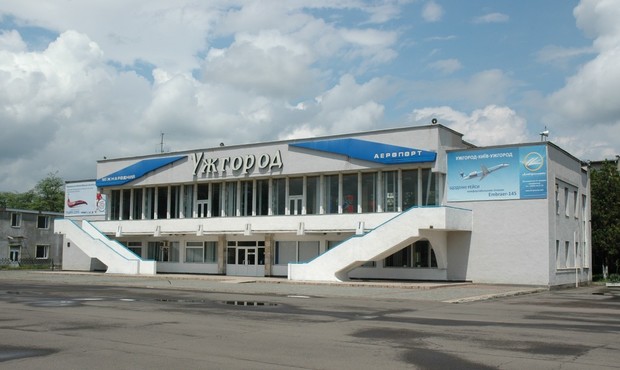 У Страсбурзі підписали договір про аудит Ужгородського аеропорту